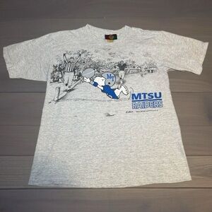 Vintage MTSU Raiders Peanuts Snoopy Football T-Shirt Size Large